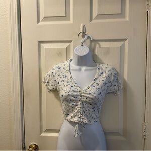 Colsie White and Blue Ruched Crop Blouse